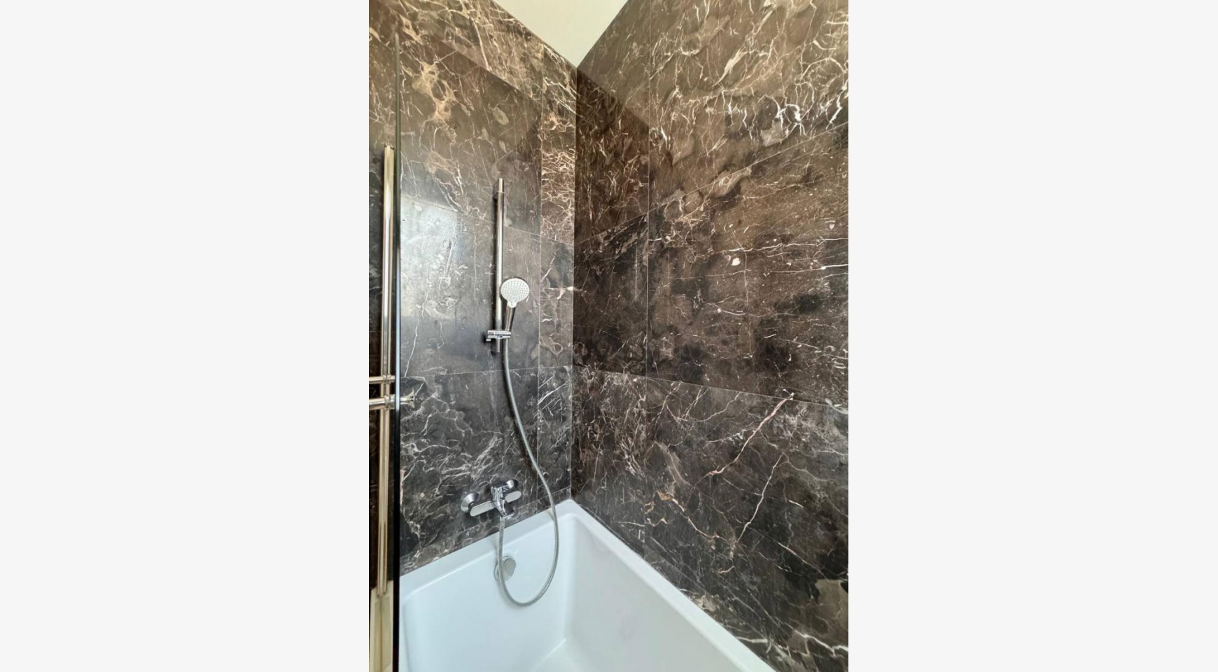 Malibu Residence, Apt. 301. Modern 2 Bedroom Apartment within a New Gated Complex - 41